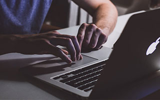 曝！“大尺度”的床戏！全裸出镜！影后这一脱，把网友看傻了！