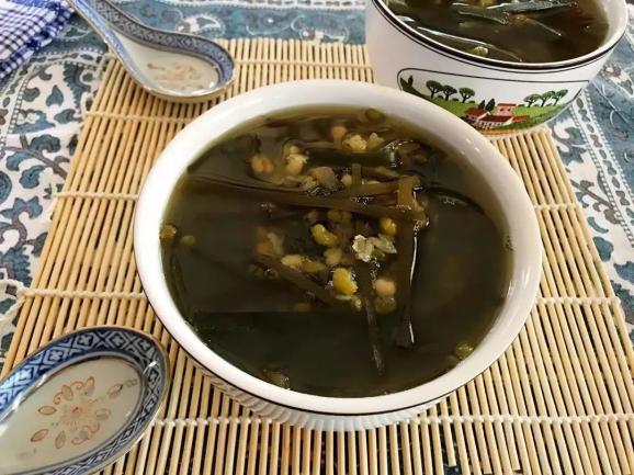 云南黑暗料理网红打卡店,_夏季特色甜品_城市记忆老字号甜品