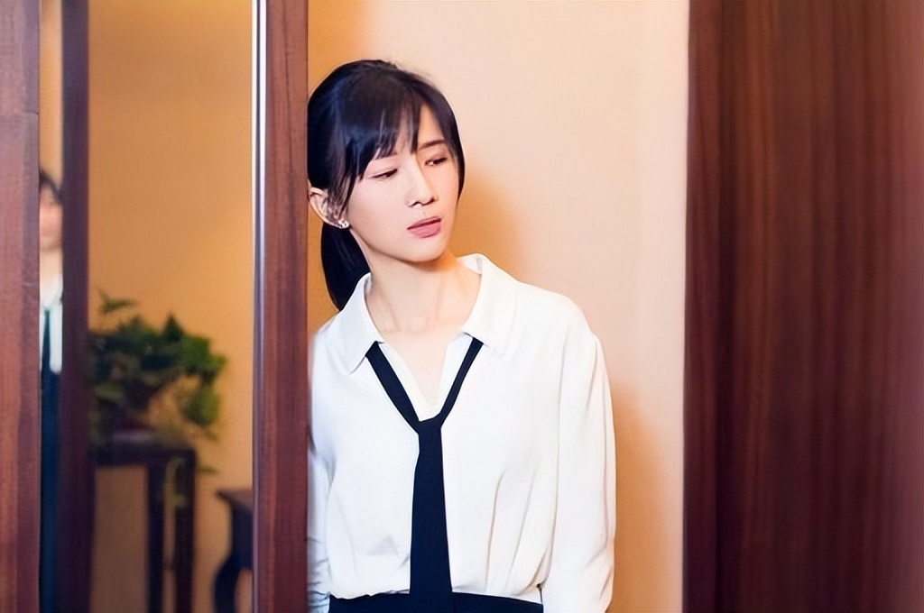 顶级网红收入高不高_娱乐八卦中的网红有哪些-_网红直播带货收入排行