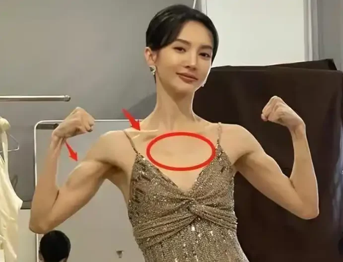 娱乐圈 健身 明星_明星无效健身案例_陈伟霆健身尴尬